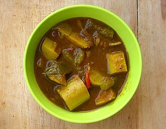 Kaeng tai pla